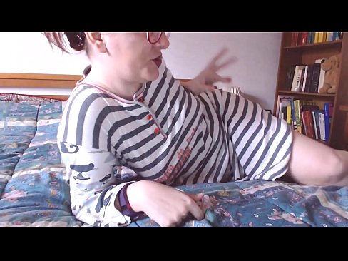 ❤️ E lawe i kēia moa ʻeleʻele nui i loko o kou waha ke kauā liʻiliʻi ❌ Fucking video ma haw.sexflashgame.ru