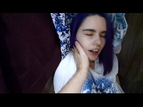 ❤️ Loaʻa i koʻu kaikuahine i loko o ke keʻena kīʻaha a kōkua iā ia e ʻimi ❌ Fucking video ma haw.sexflashgame.ru